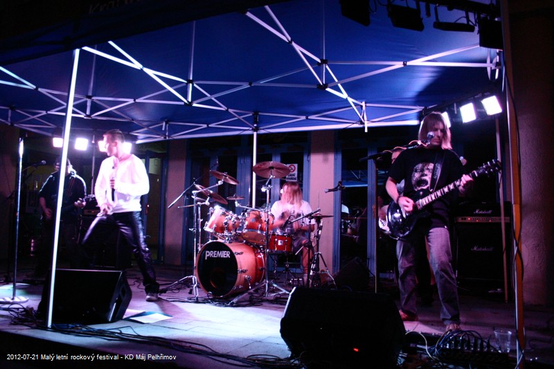 2012-07-12-Malý letní rockový festival KD MájJG_UPLOAD_IMAGENAME_SEPARATOR3